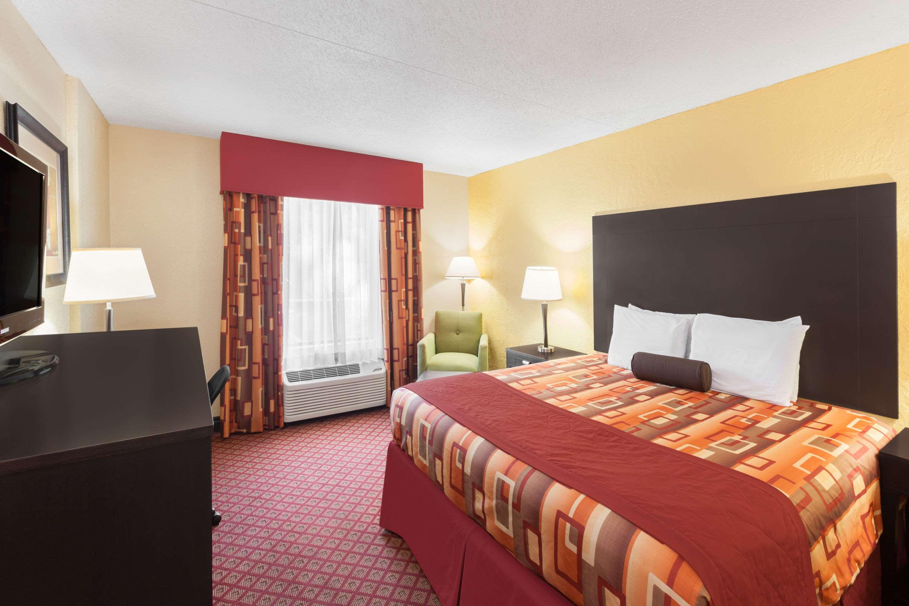 Wyndham Garden Stillwater Esterno foto